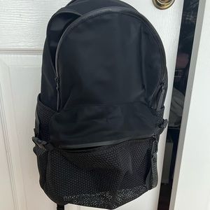 NWOT Lululemon black backpack